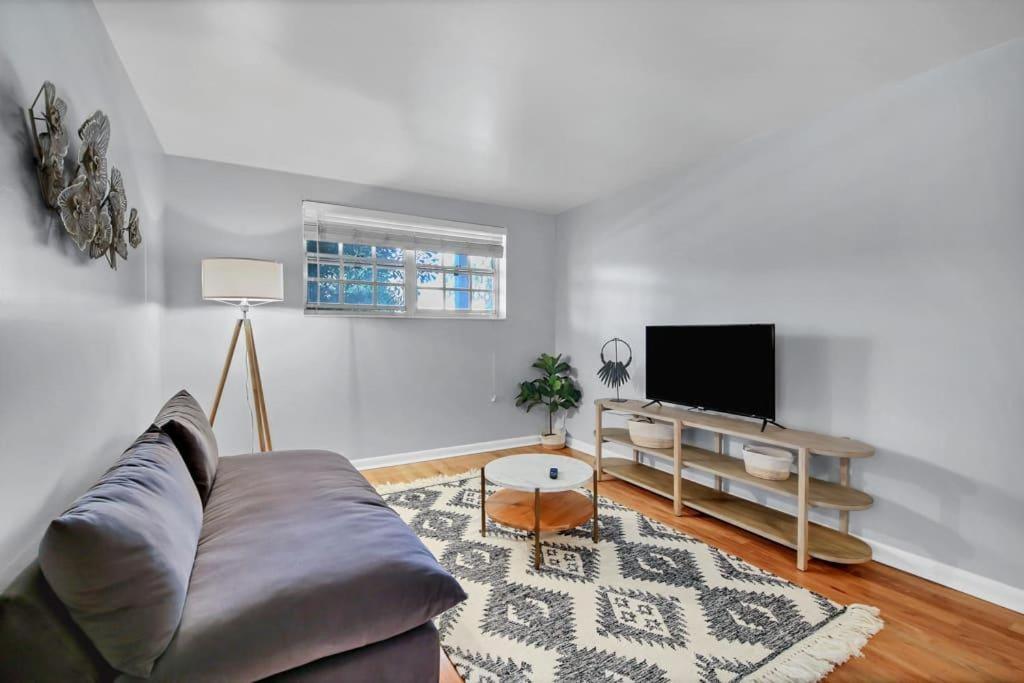 Decorative 1Br With Parking Close To Stores Τάμπα Εξωτερικό φωτογραφία